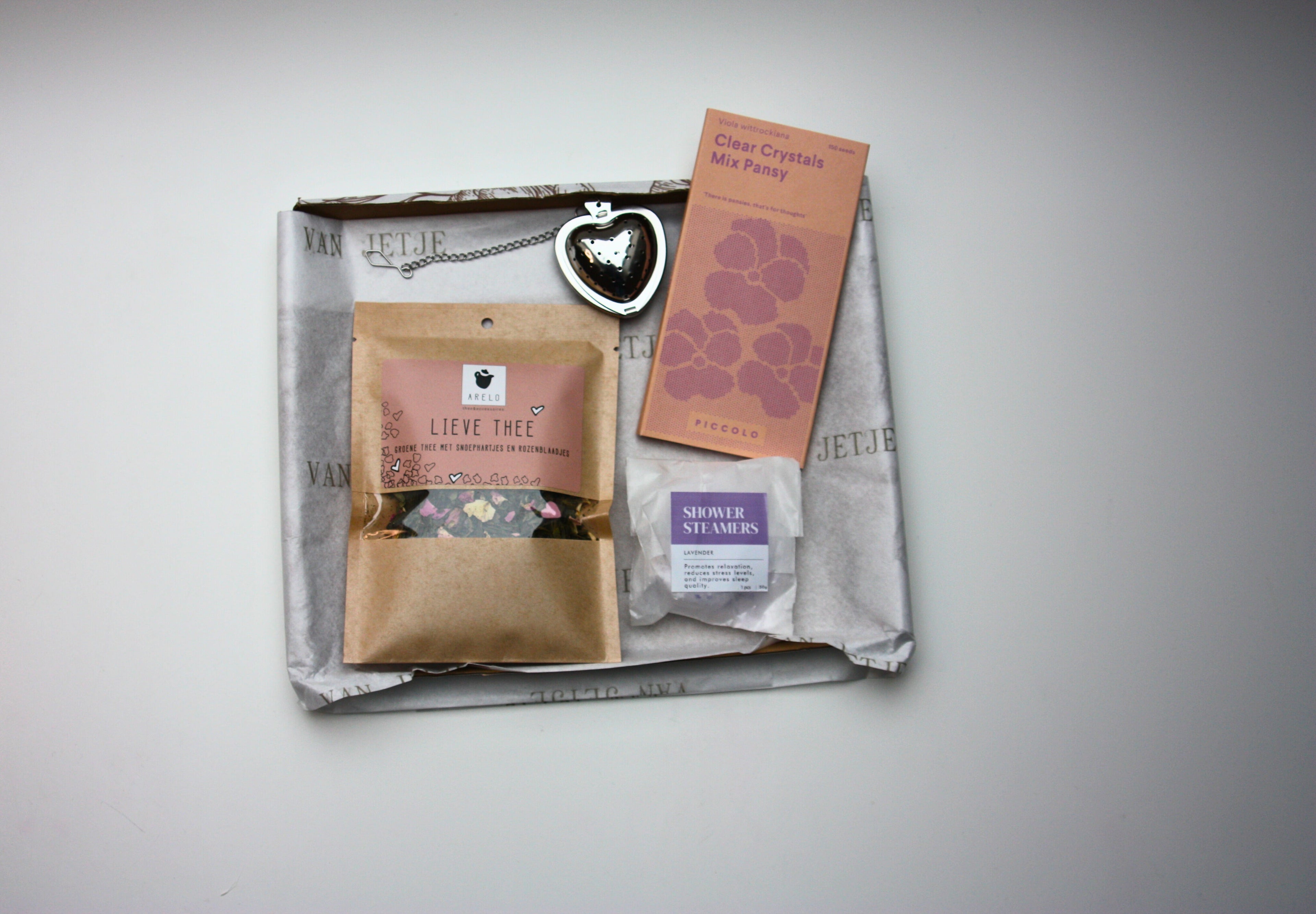 Cadeautip van Jetje: waarom kleine cadeaus vaak het meest betekenen