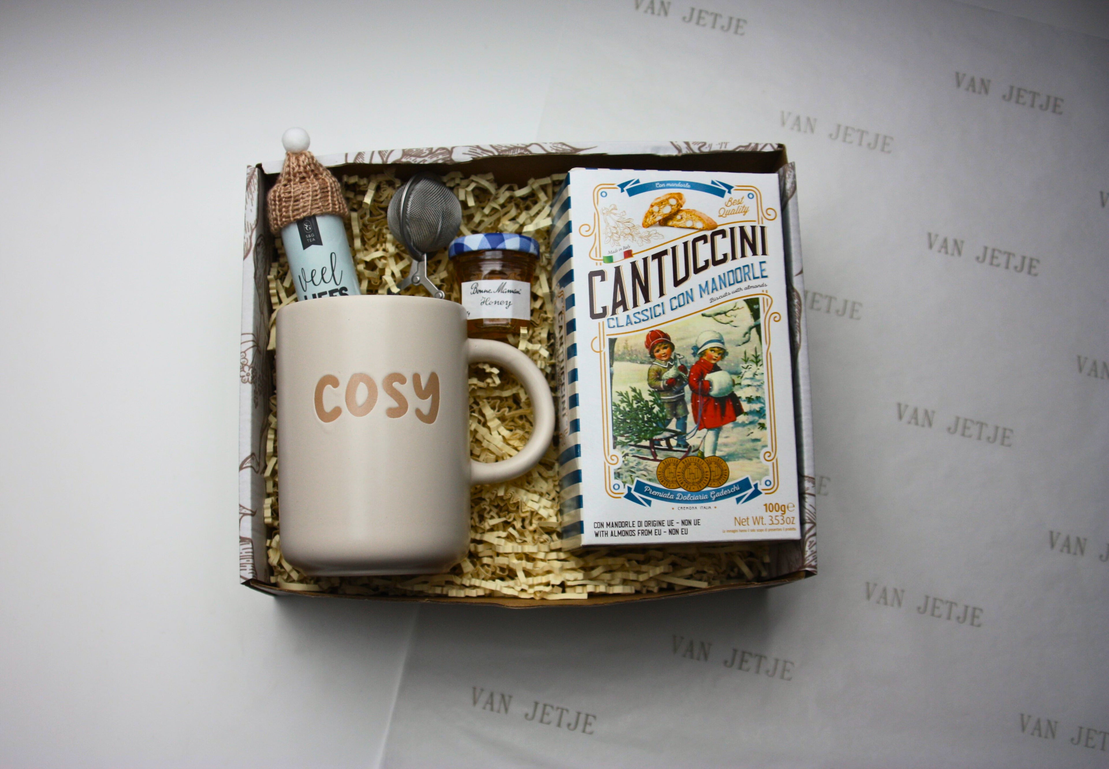 Cozy Tea Time – Christmas Edition